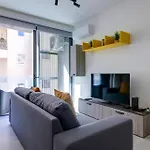 31 By Buena Vista *
