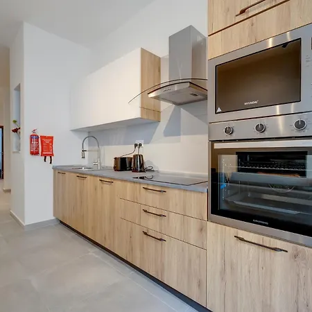 31 By Buena Vista Sliema