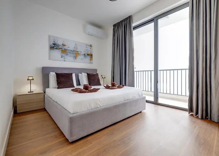 31 By Buena Vista Apartment