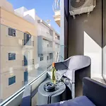 31 By Buena Vista